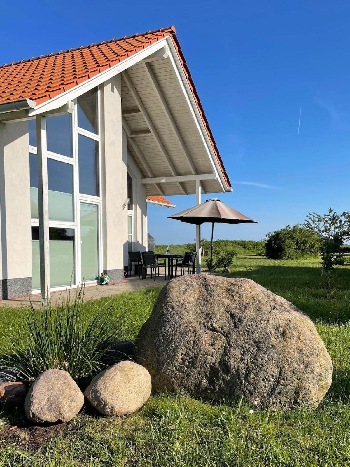 Villa Ostseebrise Trent Exteriör bild